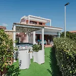 Giulia Fronte Mare Ferienhaus *