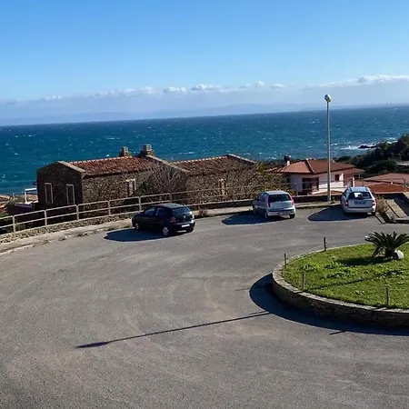 Giulia Fronte Mare