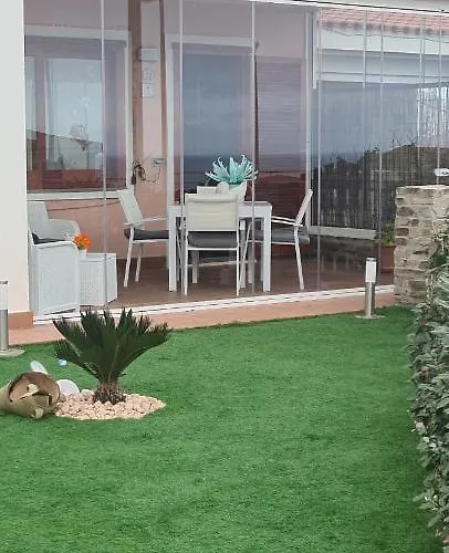 Giulia Fronte Mare Nyaraló Stintino